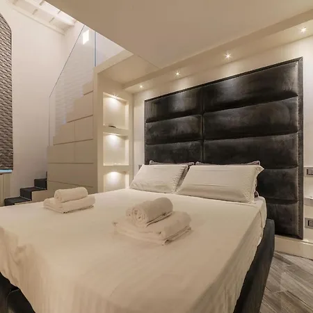 Ara Pacis Luxury Apartment *